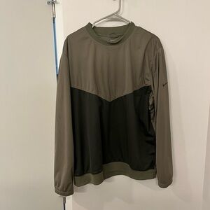 Nike wind/ rain breaker